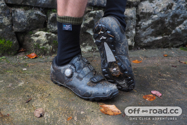 Shimano ME5 shoes review off road.cc